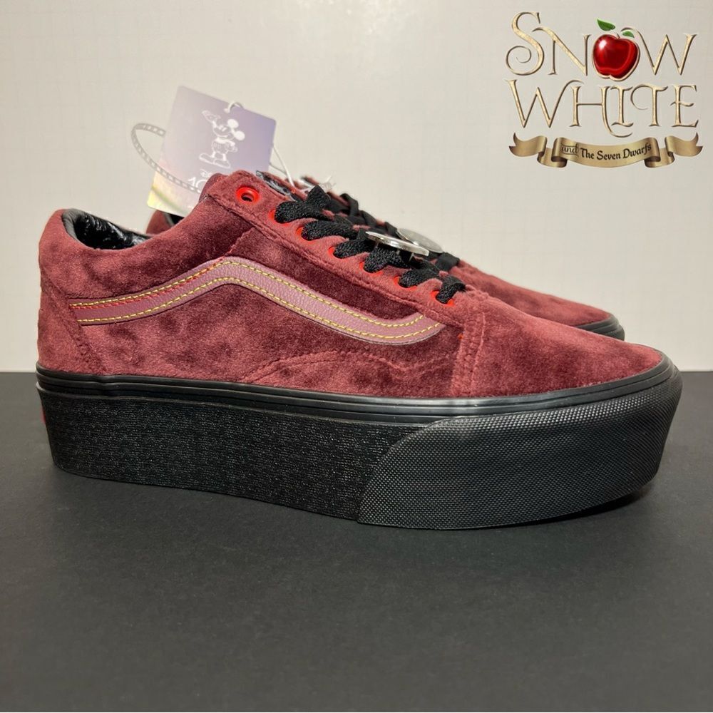 VANS Disney x Stackform ‘Poison Apple’ Snow White Sneakers / Size 8 Womens